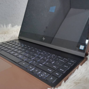 Hp folio core i7 8ème